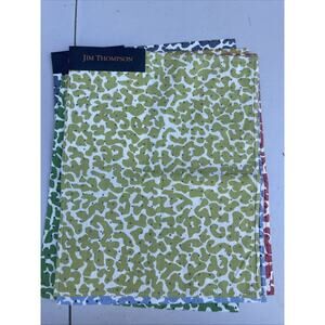 Jim Thompson korallo fabric samples